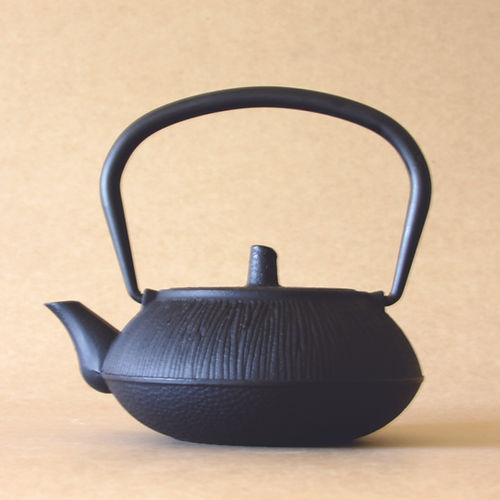 Iron Tea Pot, Multiple Line Pattern, Black Finish - 28oz