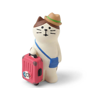 Figurine - Traveling Cat