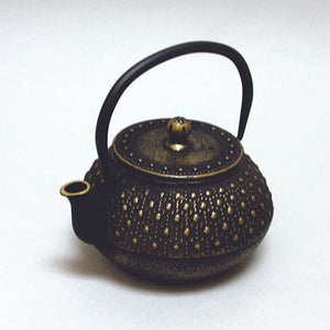 Iron Tea Pot,  Dot Pattern Gold/Black