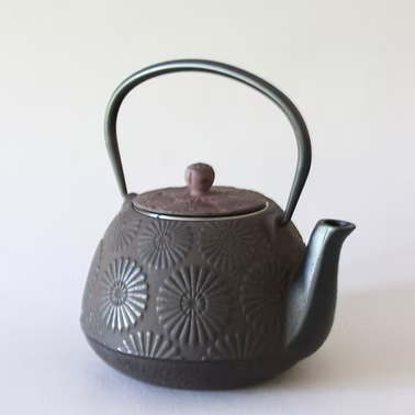 Cast Iron Tea Pot, Chrysanthemum, Dark Gray - Todd & Holland Tea Merchants