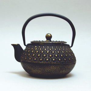 Iron Tea Pot,  Dot Pattern Gold/Black
