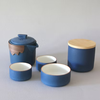 Travel Tea Set 3 Cups and Canister w/Case